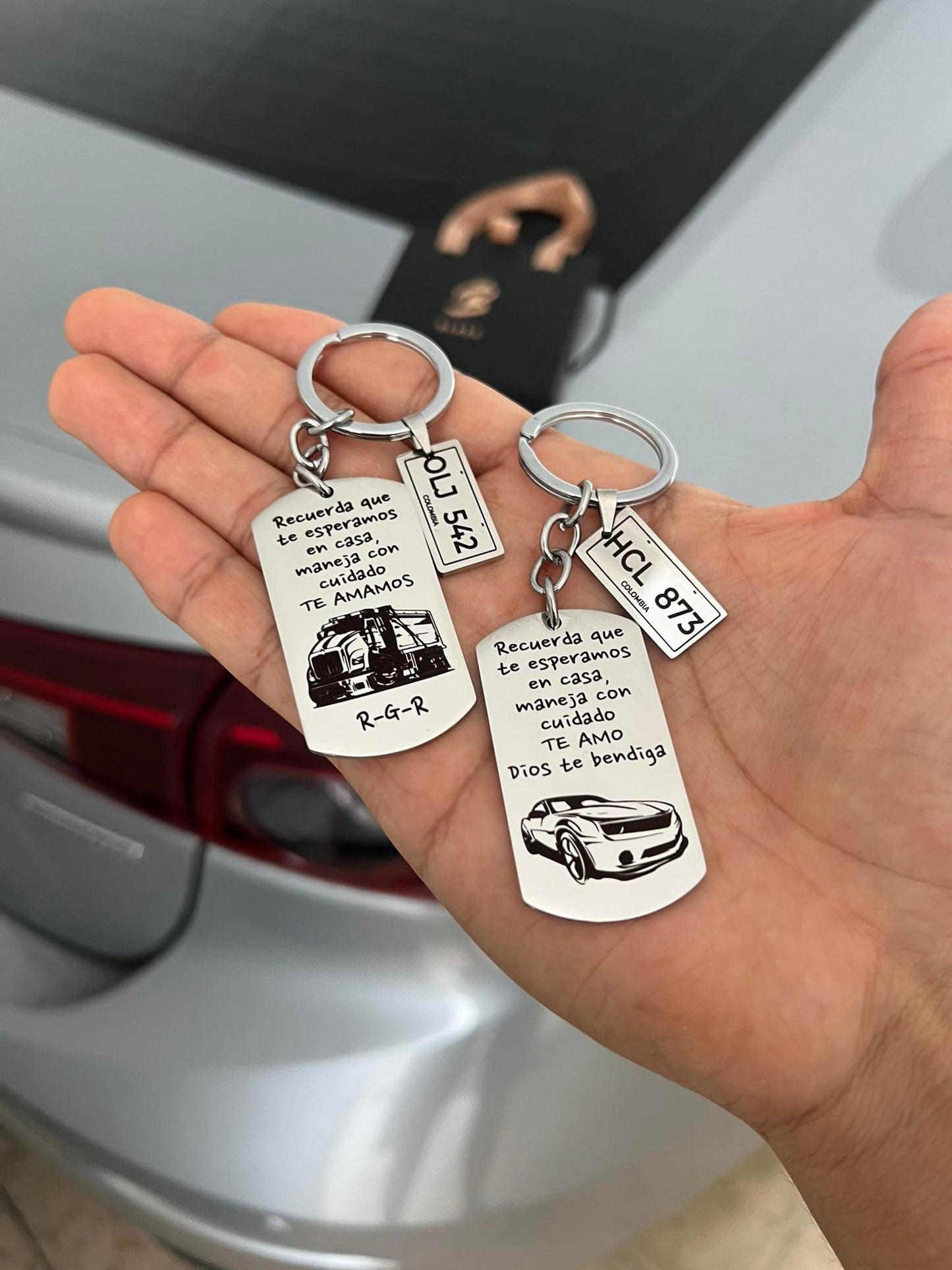 Llavero para carro, moto, camión o tu vehículo favorito