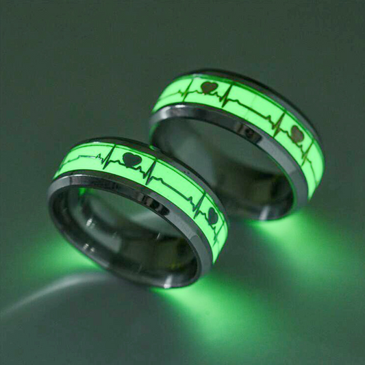 Anillos de pálpitos brillan en la oscuridad