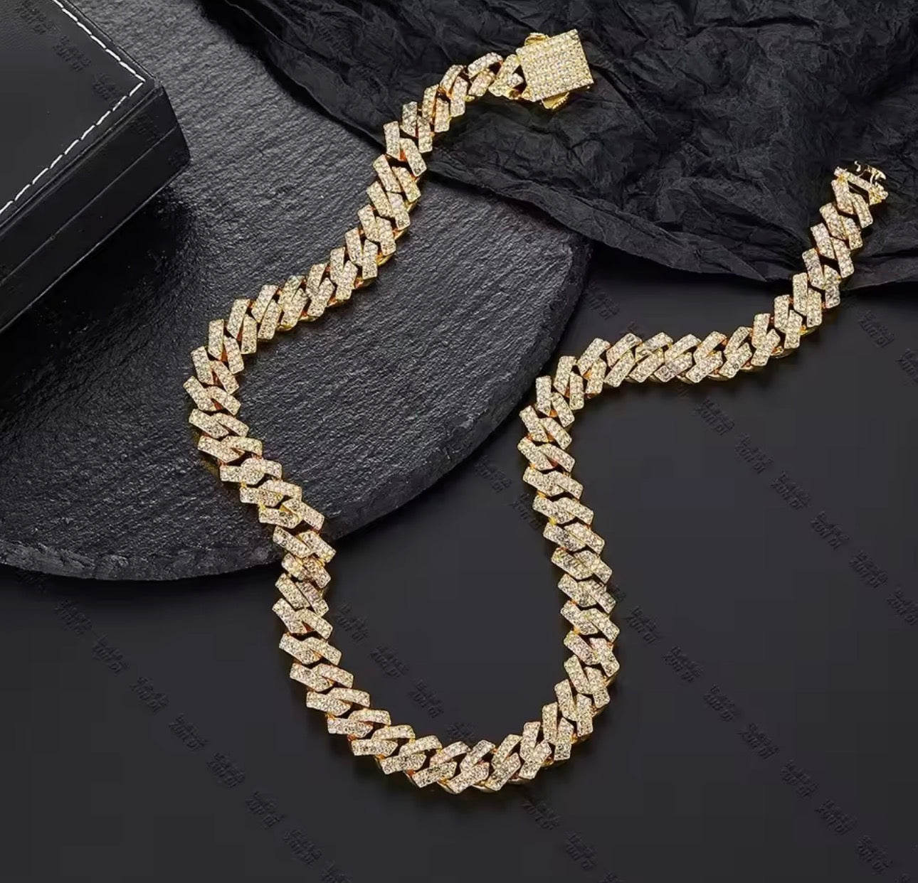 Cubana con baño de oro 18K