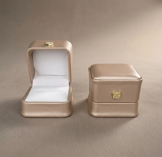 Empaque anillos corona beige