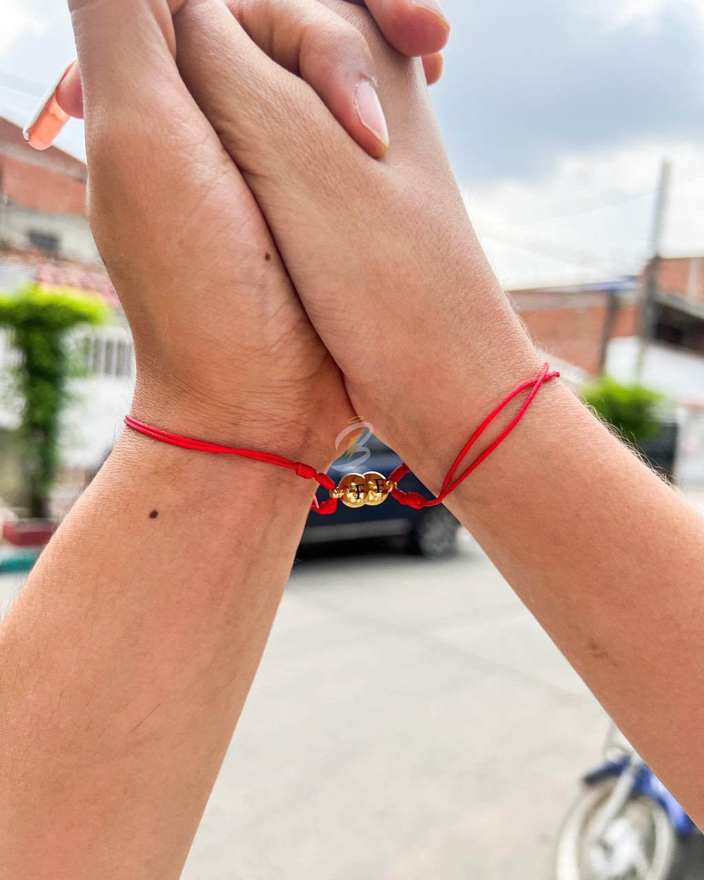 Pulseras Conexión Hilo