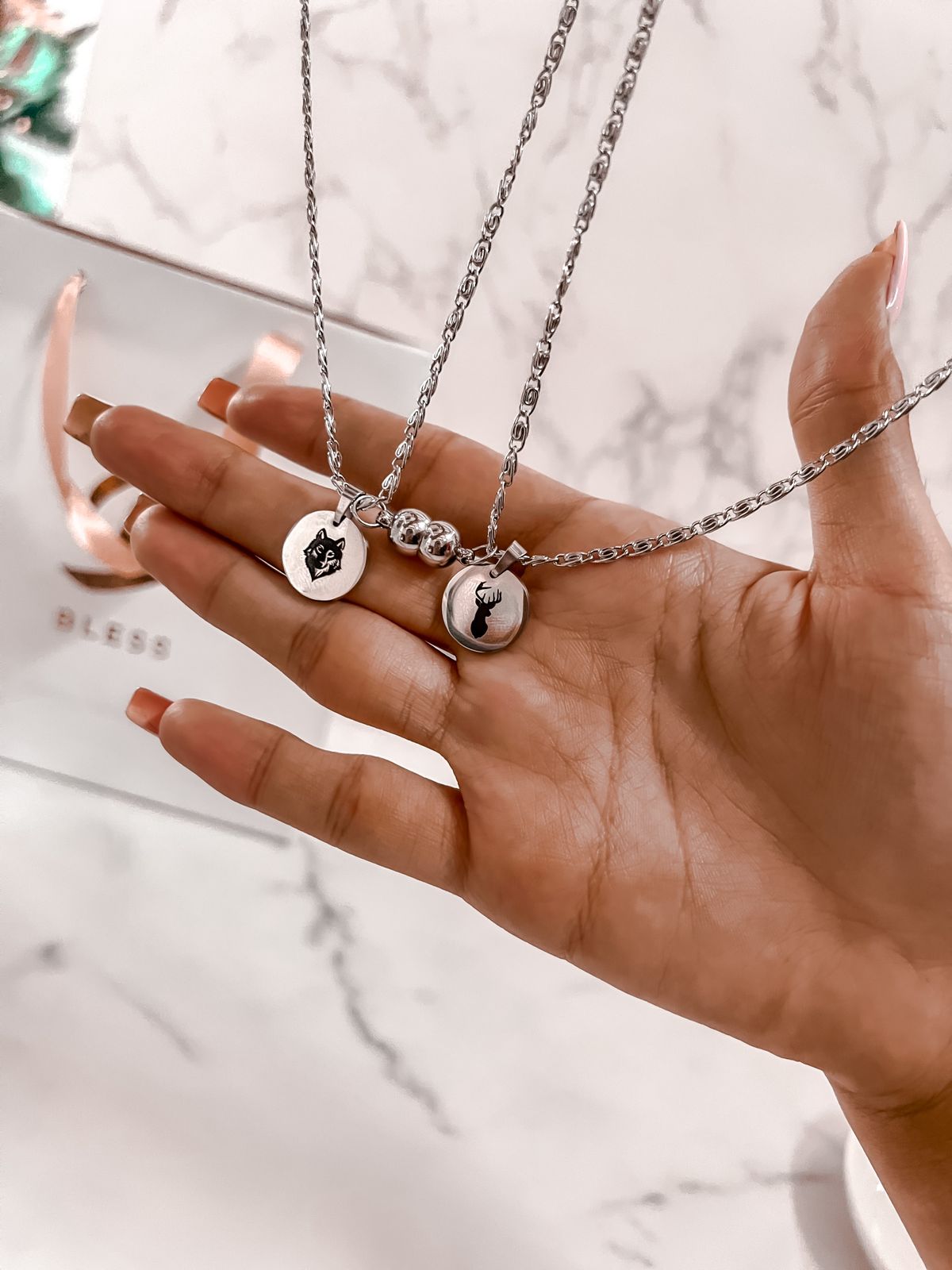 Collares de conexión con dije circular